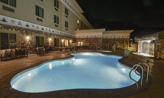 Cascade Complejo | Win-River Resort & Casino