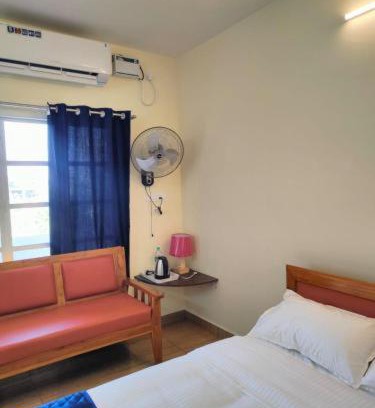 Kuilapalayam Hotel | Wind Breeze A Couple Friendly Property