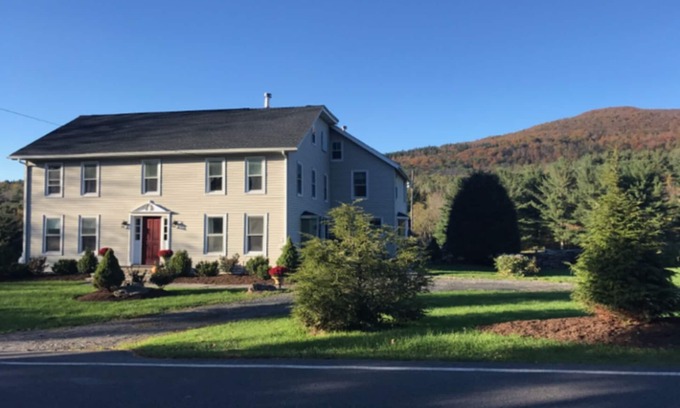 Maplecrest Casa | ¡Windham / Hunter French Country Farmhouse-Ultimate en elegancia relajada!