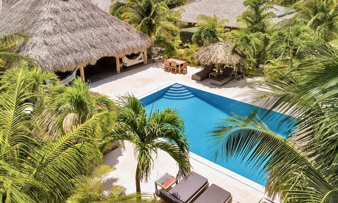 Belnem Hotel | Windhoek Resort Bonaire