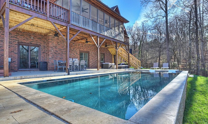 Troutman Casa | Winding Down by AvantStay | Sleeps 20 + Dock, View