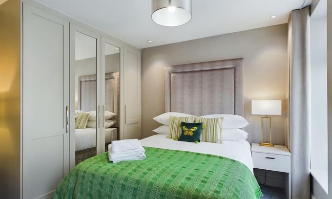 Belfast Apartamento | Windsor Apartment on Lisburn Road by Lesley