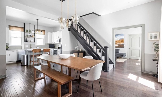 Windsor Park Casa | Windsor Manor, Spacious Retreat, Near Downtown!
