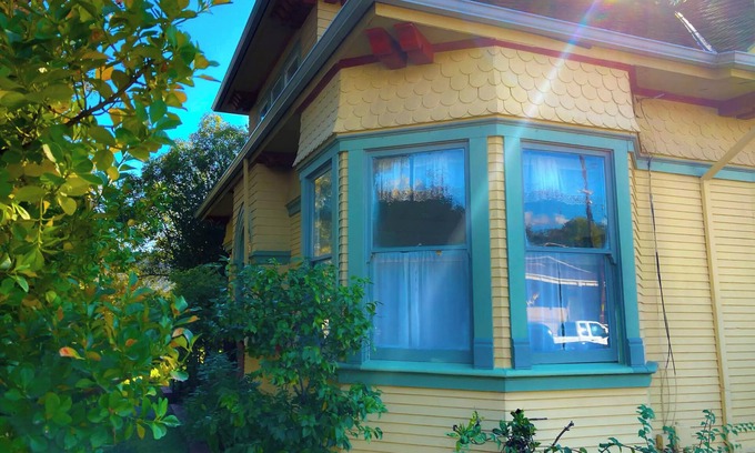 Cloverdale Casa | Wine Country 1-bedroom retreat with WiFi, AC in charming Cloverdale