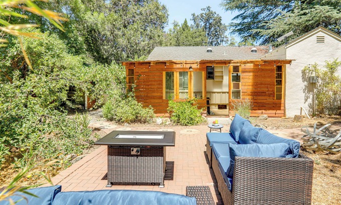 Shenandoah Valley Cabaña | Wine Country Cottage in Historic Fiddletown!