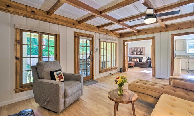 Shenandoah Valley Casa | Wine Country Escape with Hot Tub in River Pines!
