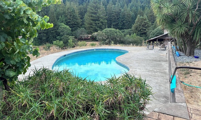 Navarro Casa | Wine Country Getaway with Redwood Forest View Pool- Navarro, CA