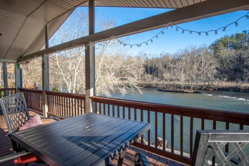 Franklin Casa | Wine Down