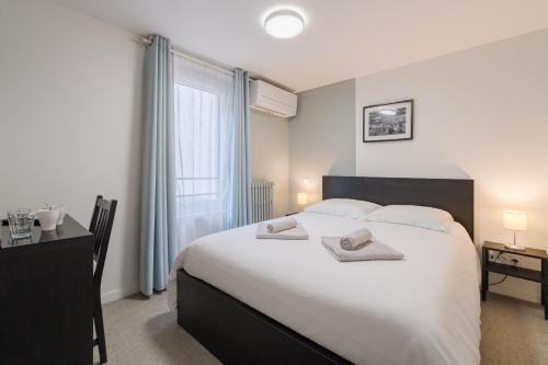 Les Chalets - Saint-Aubin - Saint-Etienne Apartamento | Wine & Four - Chambre Agréable sur les Allées