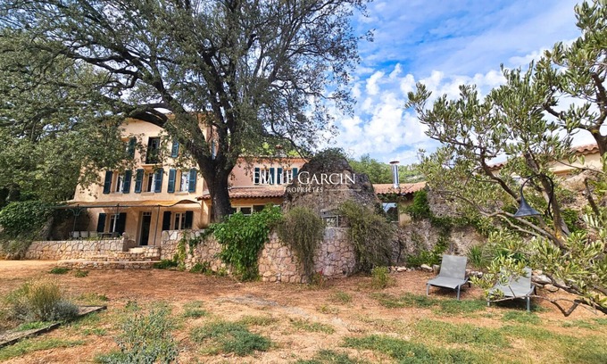 Meounes-les-Montrieux Casa | Wine-growing estate for rent in the Var, in the heart of Provence Verte