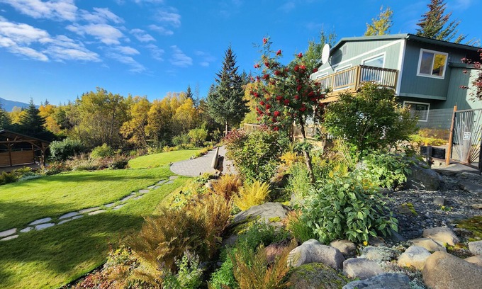 Kachemak Casa | Bay View 3 BDRM @ Bear Creek Winery