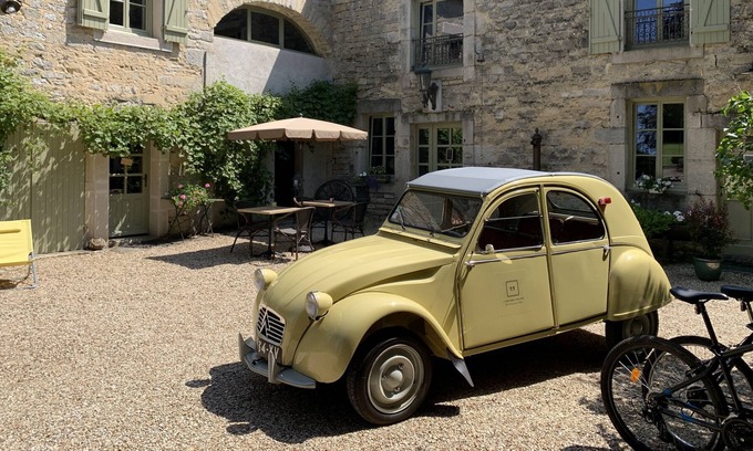 Curtil-Vergy Casa | Winegrower's house in the heart of the Burgundy vineyards