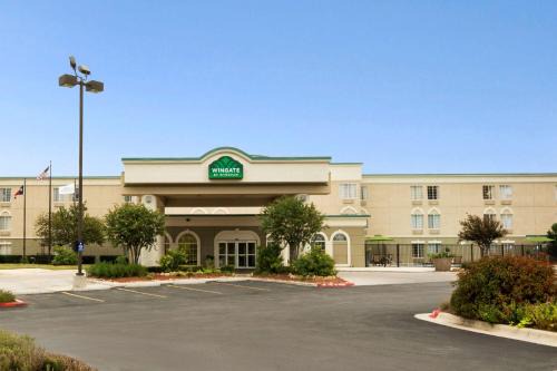 San Marcos Hotel | Wingate by Wyndham San Marcos