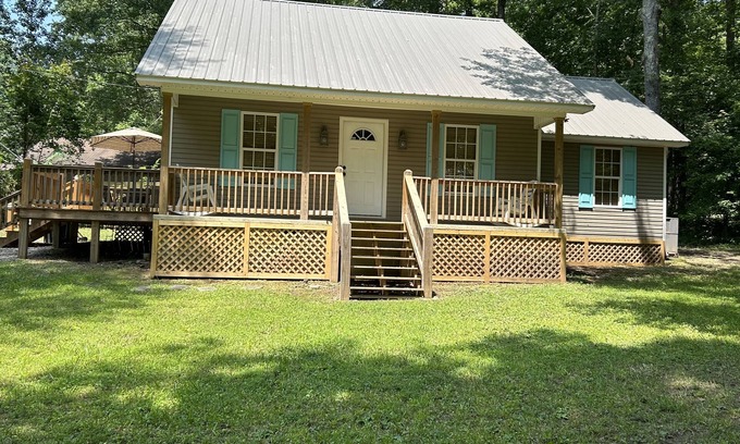 Counce Casa | Winn Springs- Relaxing Lake Weekend Getaway