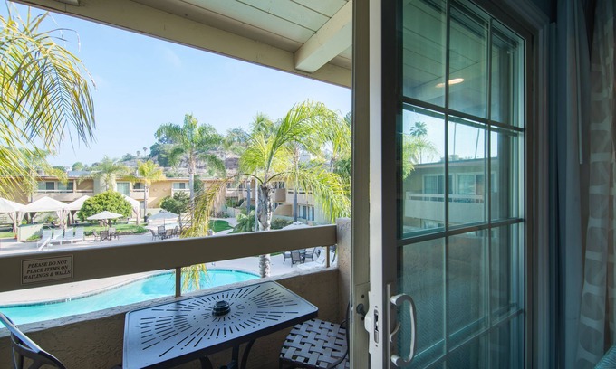 Solana Beach Hotel | Winners Circle Resort by VRI Americas