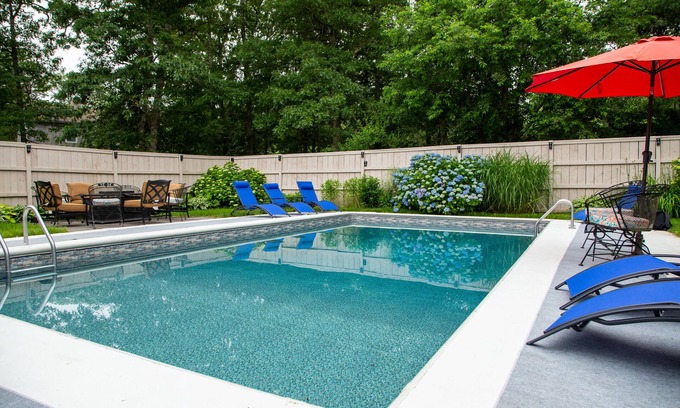 Yarmouth Port Casa | Winslow Acres heated Pool Escape; Pool open May 15 thru mid-Oct! HotTub all yr!