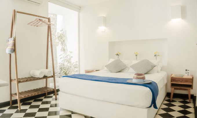 Barrio Centro Casa | Winsome Room With Pool at a Colonial House
