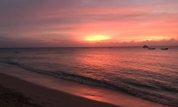 Sunset Crest Condominio | Winter/Spring Bookings! Anidele Spice - 1BR in Historic Holetown near Beach/Pool