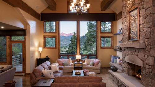 Breckenridge Casa | Winterfell Estates