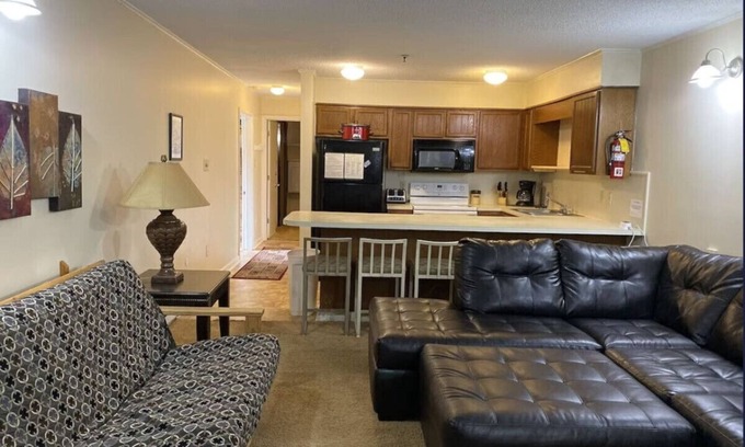 Ghent Apartamento | Winterplace Ski in Ski out condo First Floor D105