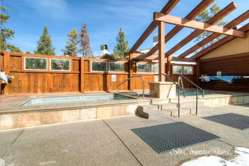 Four O'Clock Casa | Winterpoint 4 by Ski Country Resorts