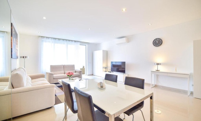 Porto de Mos Apartamento | WIOLA SeaView Apartment by MOJE Holiday
