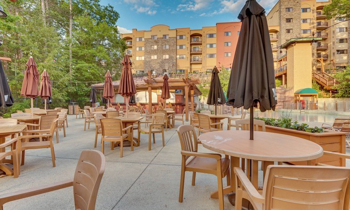 Wisconsin Dells Apartamento | Wisconsin Dells Resort Condo w/ 2 Fireplaces