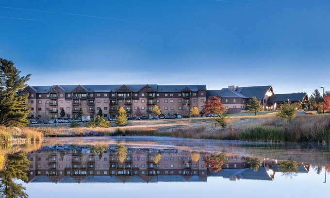Lake Delton Complejo | Wisconsin Dells Adventure! Glacier Canyon Resort w/Access to Water Parks!