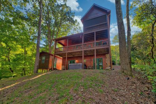 Morganton Casa | Wise Mountain Hideaway - Pet Friendly Cabin