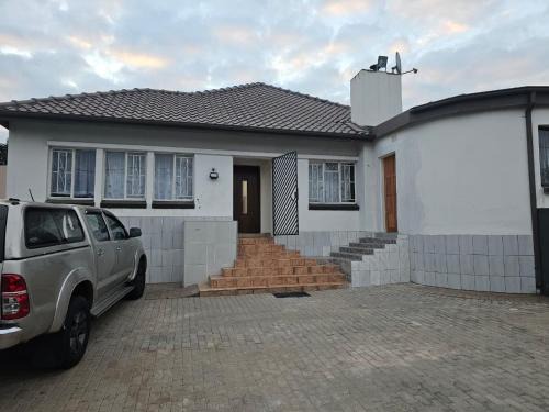 Greater Johannesburg Metropolitan Area Casa | WiseStar Guest House