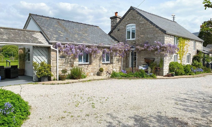 Llanbedr-dyffryn-clwyd Cabaña | Wisteria Lodge at The Shipon