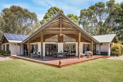 Quindalup Casa | Wisteria Lodge