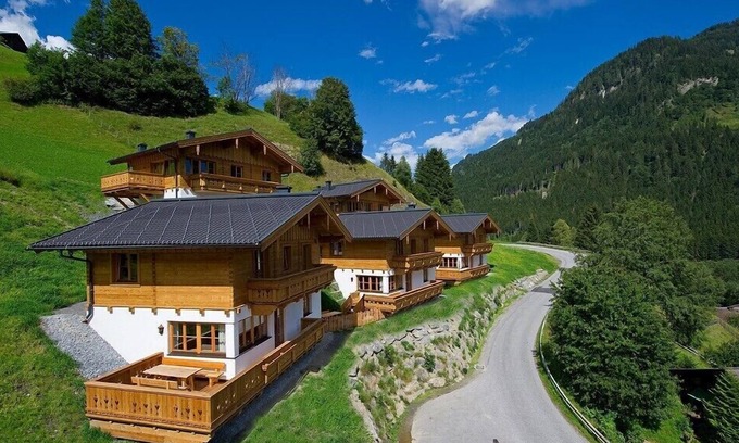 Grossarl Chalet De Esquí | ¡Con mucho amor construyó chalets en una ubicación privilegiada!