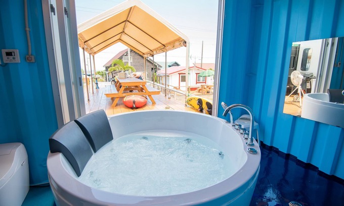 Shoshi Casa | With car! Pet friendly! SUP, snorkeling, bicycles, BBQ, Jacuzzi...! Trailer house!