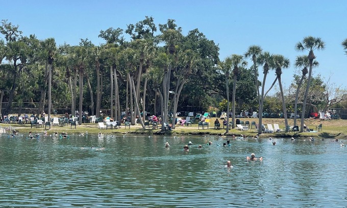 Warm Mineral Springs Casa | Within walking distance to world renown Warm Mineral Spring Lake in FL.