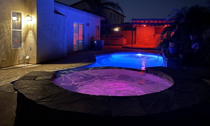 Bloomington Casa | Witts Carlton Resort like staycation!
