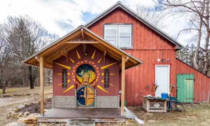 Rogers Casa | Wizard's Roost at Underhill Hollow