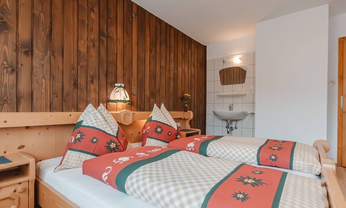 Schonbach Villa | Preciosa casa de vacaciones con WIFI, TV, terraza, vista panorámica y aparcamiento