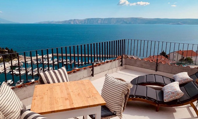 Novi Vinodolski Apartamento | Wohnen über der Kvarner Bucht