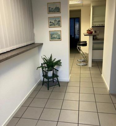 Breite Apartamento | Wohnoase mit gratis Parkplatz