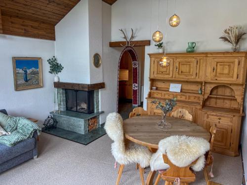 Savognin Apartamento | Wohnung Steinbock Savognin