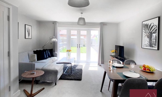 Wokingham Casa | Wokingham - Garden, Parking, Pets Welcome