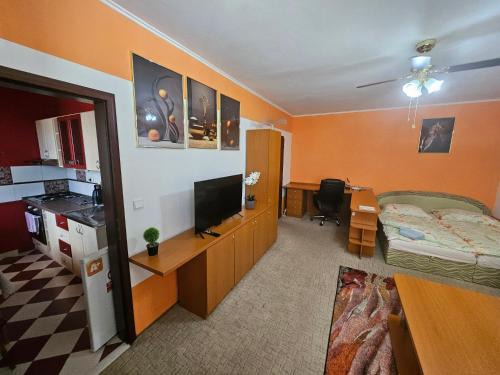 Povazska Bystrica Apartamento | WOLF APARTMAN Luxusné a ubytovanie s plnou výbavou s Bezplatným parkovaním Plochou TV a Optickým Internetom Priamo v Považskej Bystrici Tichá lokalita s Všade blízko Vhodné pre Jednotlivcov Rodiny Pracovné cesty Turistiku aj Oddych Plne vybavená Kuchyňa