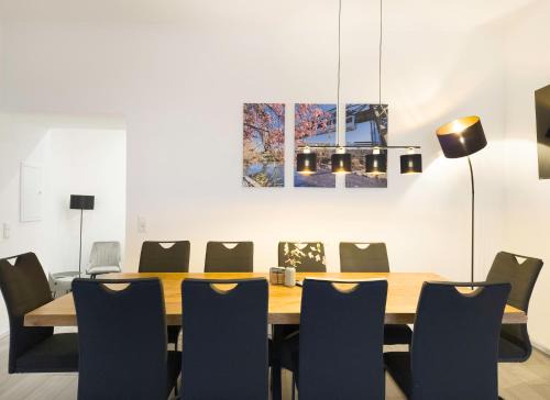 Wuppertal Apartamento | Wolkenfuchs 111qm - City Nähe DUS & Essen & Köln - familienfreundlich - 10 Personen - 3 Bedrooms