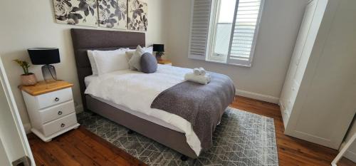 Wollongong CBD Casa | Wollongong CBD home with parking, Wi-Fi, AC near to hospital, train & stadium