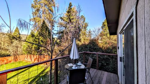 Oakhurst Casa | Wona's 2 bedrooms full kitchen