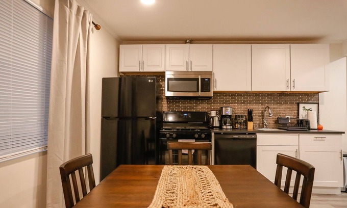 West Hills Casa | Wonderful 1BD Guest House with Outdoor Experience