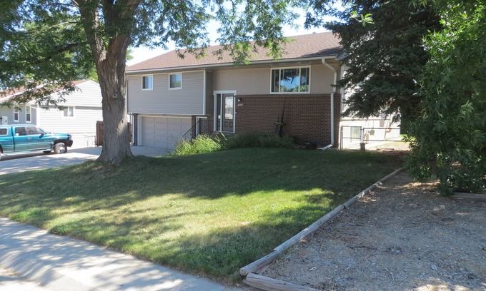 Highlands Casa | Wonderful 2Bd 2Ba Home in Centrally located Arvada, CO