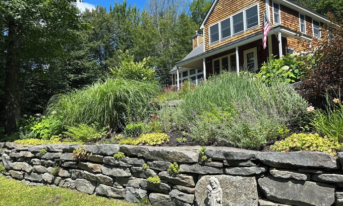 West Dover Casa | Wonderful 3-bedroom house in West Dover, VT close to Mount Snow and Restaurants!