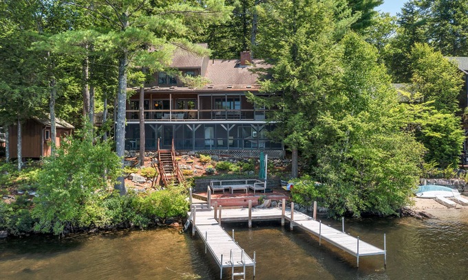 Moultonborough Casa | Wonderful 3 Story Winnipesaukee Waterfront home